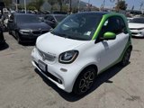Used 2017 smart fortwo pure image 3