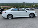 Used 2020 Toyota Camry XLE image 6