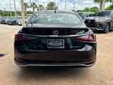 New 2025 Lexus ES 300h w/ Premium Package image 4