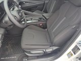 New 2025 Hyundai Elantra SE image 4