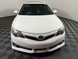 Used 2012 Toyota Camry SE image 2