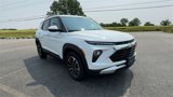 Used 2024 Chevrolet TrailBlazer LT w/ LT Cold Weather Package image 2