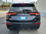 Used 2023 Mitsubishi Outlander SE Black Edition image 5
