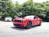 Used 2015 Dodge Challenger SXT image 3