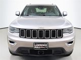 Used 2021 Jeep Grand Cherokee Laredo image 2