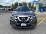 Used 2018 Nissan Rogue SV image 2