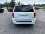 Used 2019 Dodge Grand Caravan SXT image 6