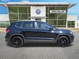 Certified 2023 Volkswagen Taos SE w/ Black Wheel Package image 2
