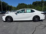 Used 2022 Toyota Camry SE image 2