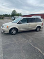 Used 2012 Chrysler Town & Country Touring-L w/ Driver Convenience Group image 3
