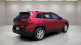 Used 2017 Jeep Cherokee Latitude image 4