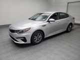 Used 2019 Kia Optima LX image 2