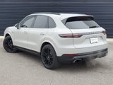Certified 2022 Porsche Cayenne E-Hybrid image 3