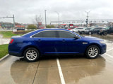 Used 2015 Ford Taurus SE image 4