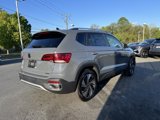 New 2024 Volkswagen Taos SE image 3