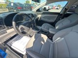 Used 2017 Hyundai Elantra SE image 4