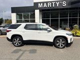 Used 2022 Chevrolet Traverse LT w/ LT Premium Package image 2