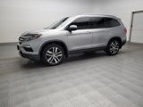 Used 2017 Honda Pilot Touring image 2