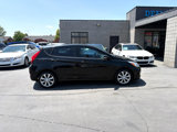 Used 2014 Hyundai Accent SE image 2