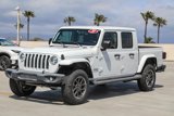 Used 2020 Jeep Gladiator Overland image 3