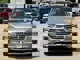 Used 2017 Hyundai Santa Fe Limited image 2