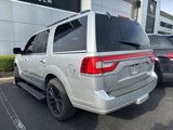 Used 2015 Lincoln Navigator 4WD image 4