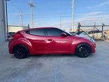 Used 2012 Hyundai Veloster w/ Style Pkg image 2