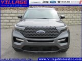 Used 2022 Ford Explorer XLT w/ Equipment Group 202A image 2