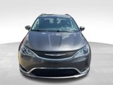 Used 2017 Chrysler Pacifica Touring-L image 2