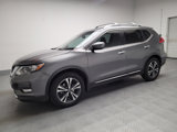 Used 2017 Nissan Rogue SL image 2