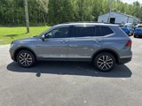 Certified 2021 Volkswagen Tiguan SE w/ Panoramic Sunroof Package image 4