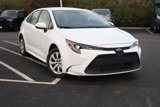 Used 2022 Toyota Corolla LE image 2