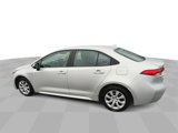 Used 2022 Toyota Corolla LE image 6