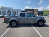 Used 2019 Nissan Frontier PRO-4X image 2