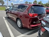 Used 2017 Chrysler Pacifica Touring image 3