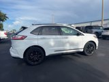 Certified 2024 Ford Edge SE w/ Black Appearance Package image 5