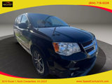 Used 2017 Dodge Grand Caravan SXT image 3