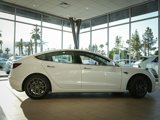 Used 2018 Tesla Model 3 image 2