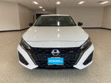 Used 2023 Nissan Altima 2.5 SR w/ SR Premium Package image 3