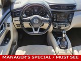 Used 2020 Nissan Rogue Sport SV image 2