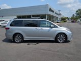 Used 2020 Toyota Sienna Limited Premium image 3
