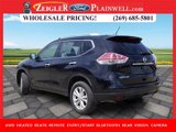 Used 2016 Nissan Rogue SV image 3