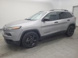 Used 2016 Jeep Cherokee Sport image 2