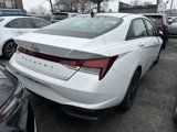 Used 2022 Hyundai Elantra SEL image 2