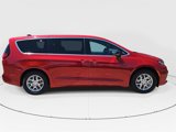 New 2025 Chrysler Pacifica Select image 2