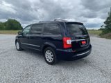 Used 2013 Chrysler Town & Country Touring image 5