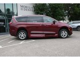 Used 2018 Chrysler Pacifica Touring-L Plus w/ Advanced Safetytec Group image 5