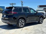 Used 2023 Nissan Rogue SV image 4