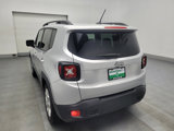 Used 2015 Jeep Renegade Latitude image 5
