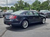 Certified 2017 Ford Taurus Limited image 3
